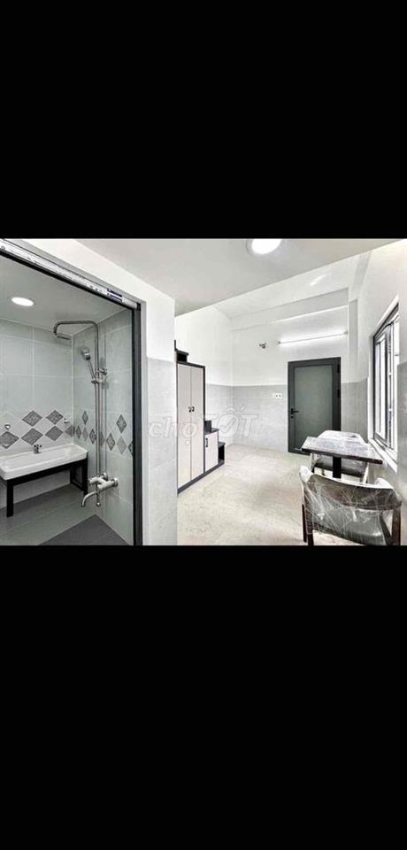 Duplex mới 100%. Thiết kế hiện đại , sang trọng.