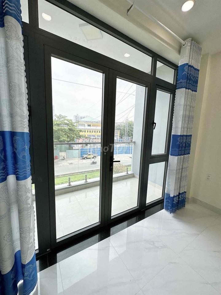 Căn Hộ Mới (có thang máy)