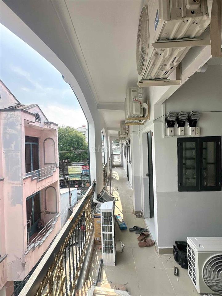 KHAI TRƯƠNG PHÒNG MỚi CÓ BAN CÔNG