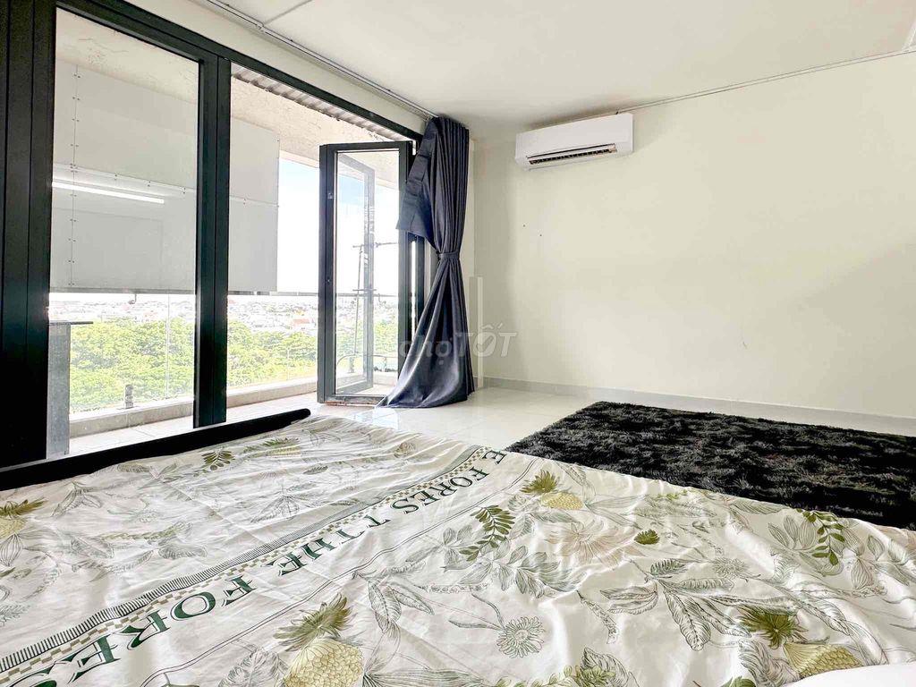 phòng view đẹp ban công cửa sổ full nội thất