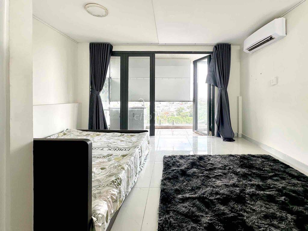 phòng view đẹp ban công cửa sổ full nội thất