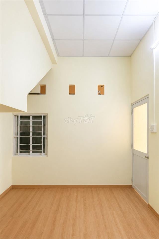 Cho thuê tầng trệt nhà phố