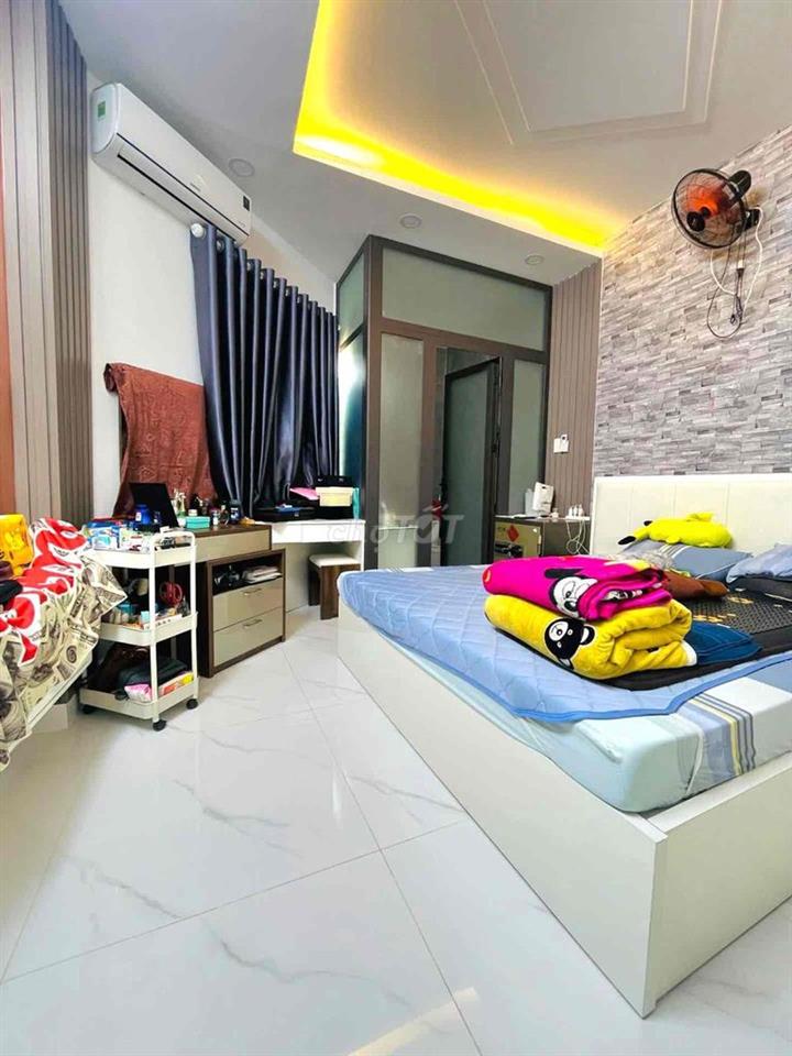 Bán nhà 5 Tầng
