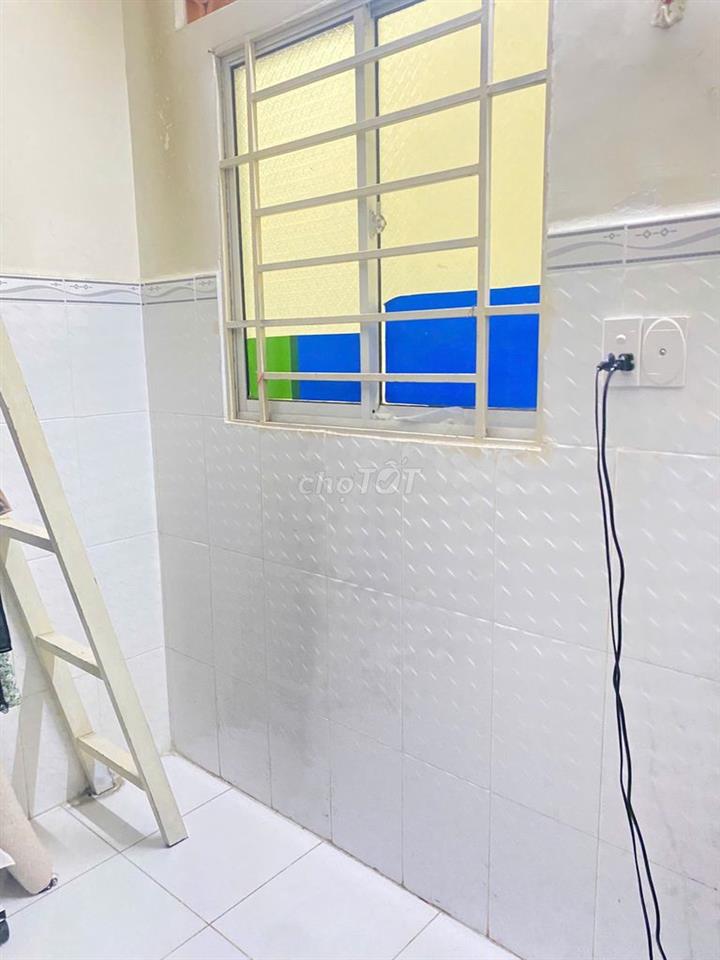 TÌM NỮ SINH VIÊN HOẶC NHÂN VIÊN VĂN PHÒNG Ở GHÉP.