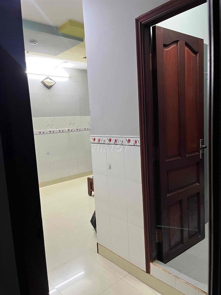 Cho thuê phòng Gần công viên Phú Lâm