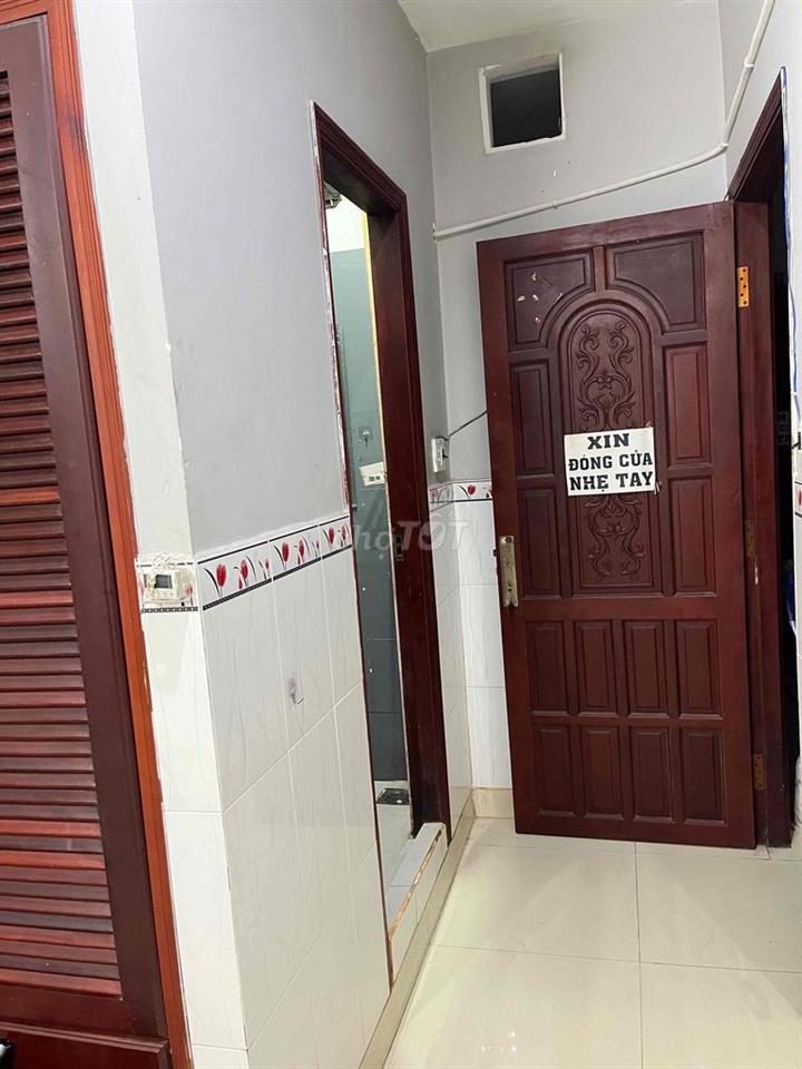 Cho thuê phòng Gần công viên Phú Lâm