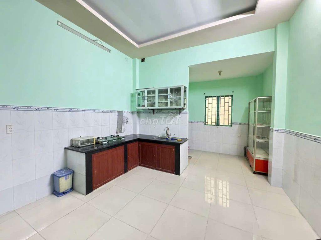 CHO THUÊ PHÒNG ĐẸP ban công, máy lạnh gần Aeon Tân Phú, ĐH Văn Hiến