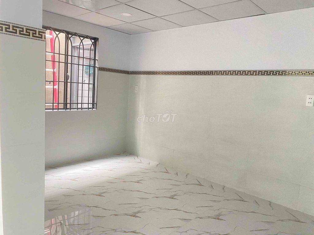 Nhà trọ mới 25m2, gác lửng, cổng riêng