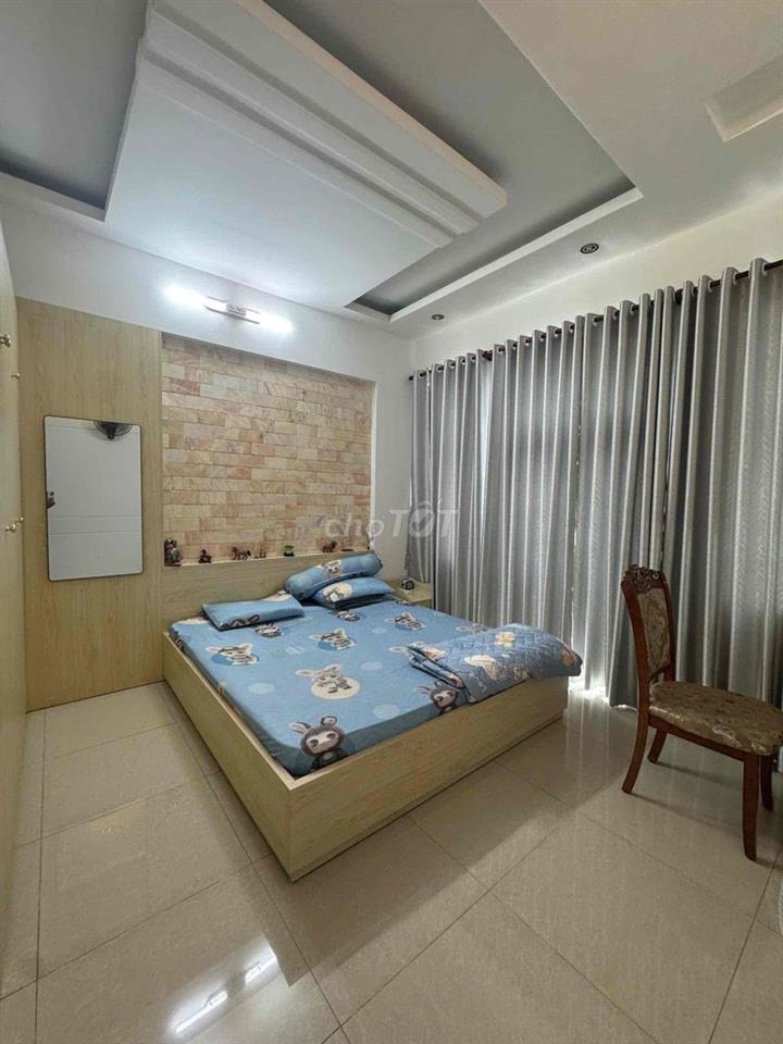 Nhà Bán 1/ Nguyễn văn khối DT 4x15 đúc 3,5 tấm