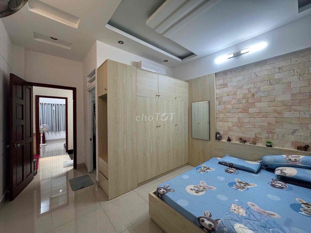 Nhà Bán 1/ Nguyễn văn khối DT 4x15 đúc 3,5 tấm