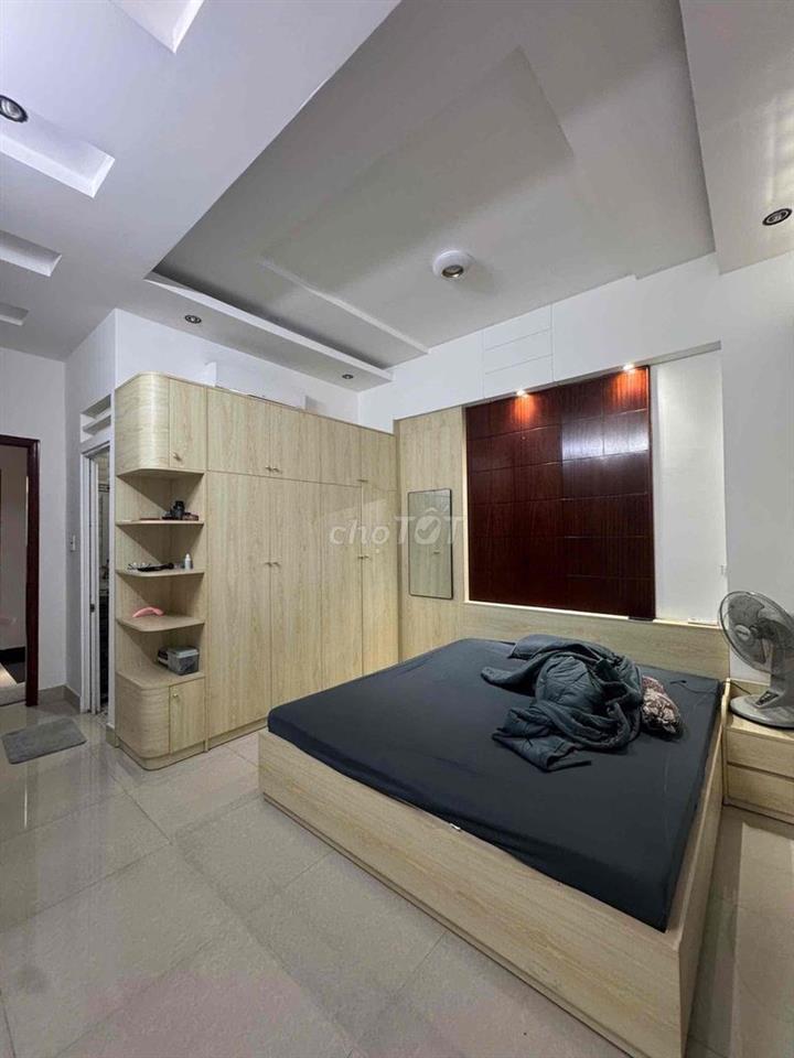 Nhà Bán 1/ Nguyễn văn khối DT 4x15 đúc 3,5 tấm