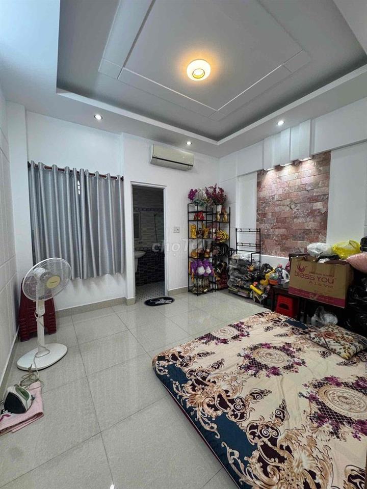 Nhà Bán 1/ Nguyễn văn khối DT 4x15 đúc 3,5 tấm