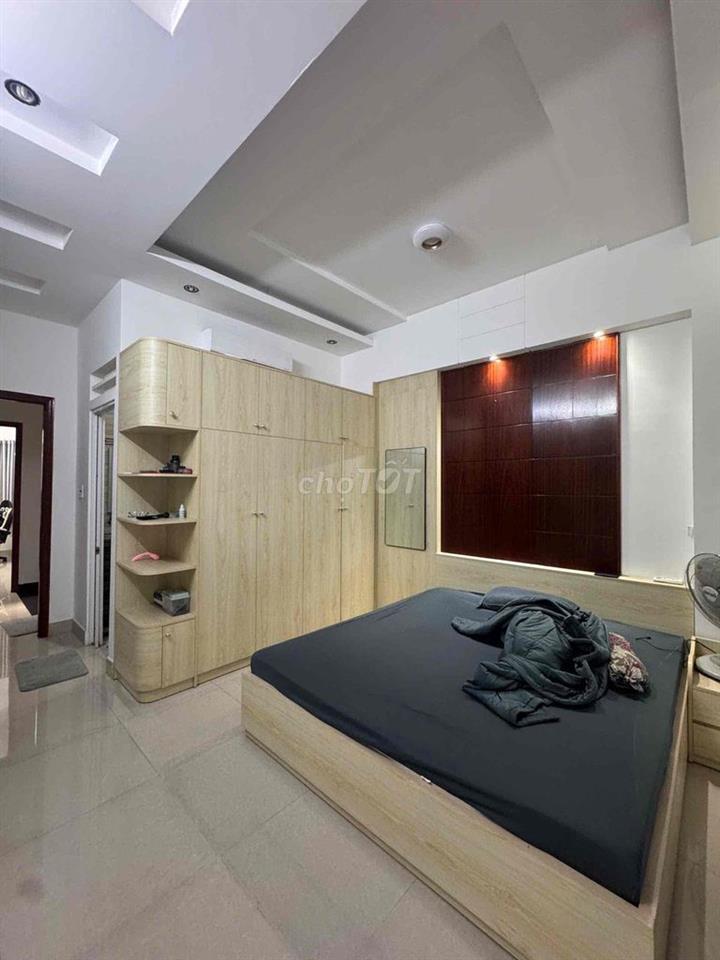 Nhà Bán 1/ Nguyễn văn khối DT 4x15 đúc 3,5 tấm