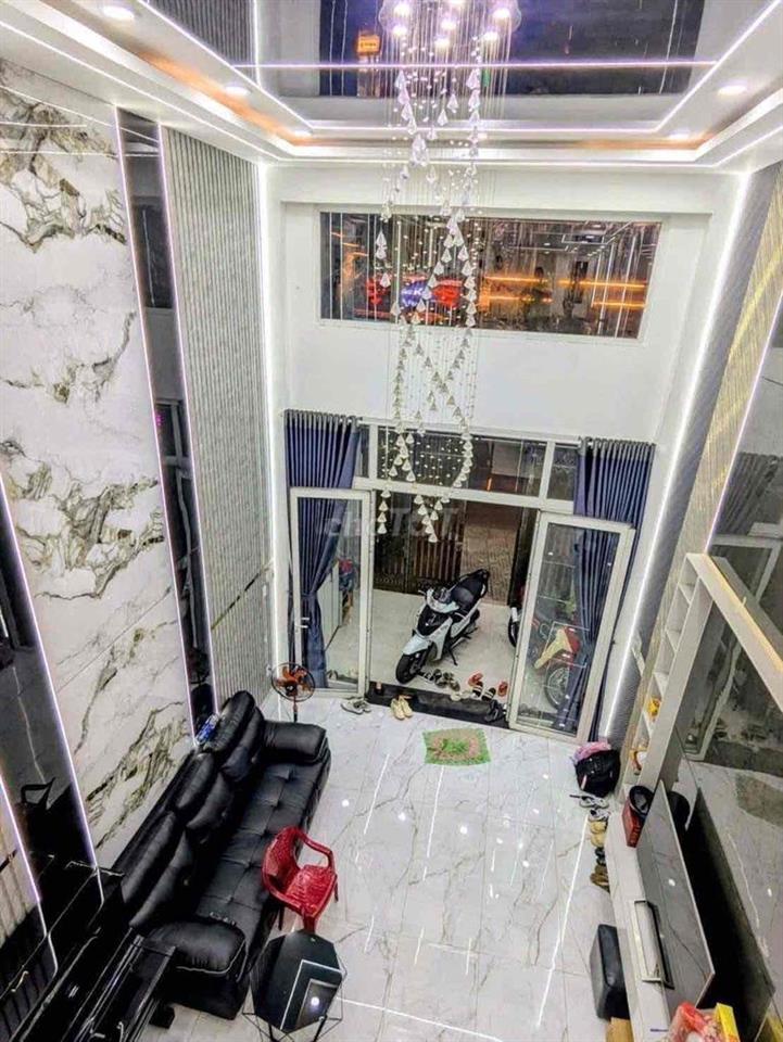 Bán Mặt tiền 5 lầu Nguyễn văn khối thông tây hội HCM