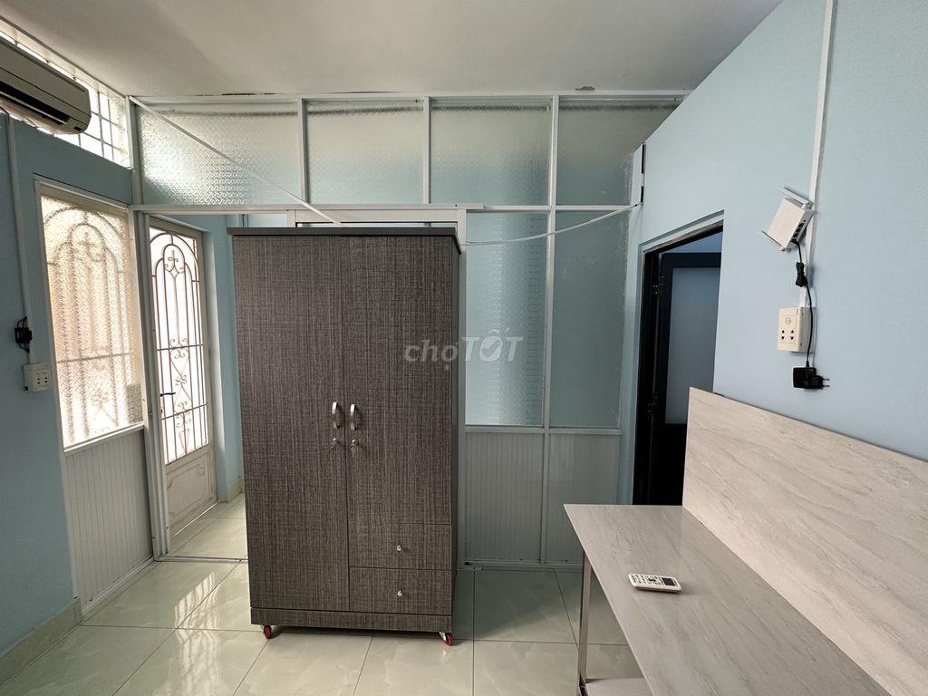 Phòng Bùi Đình Tuý, có BAN CÔNG, full nội thất