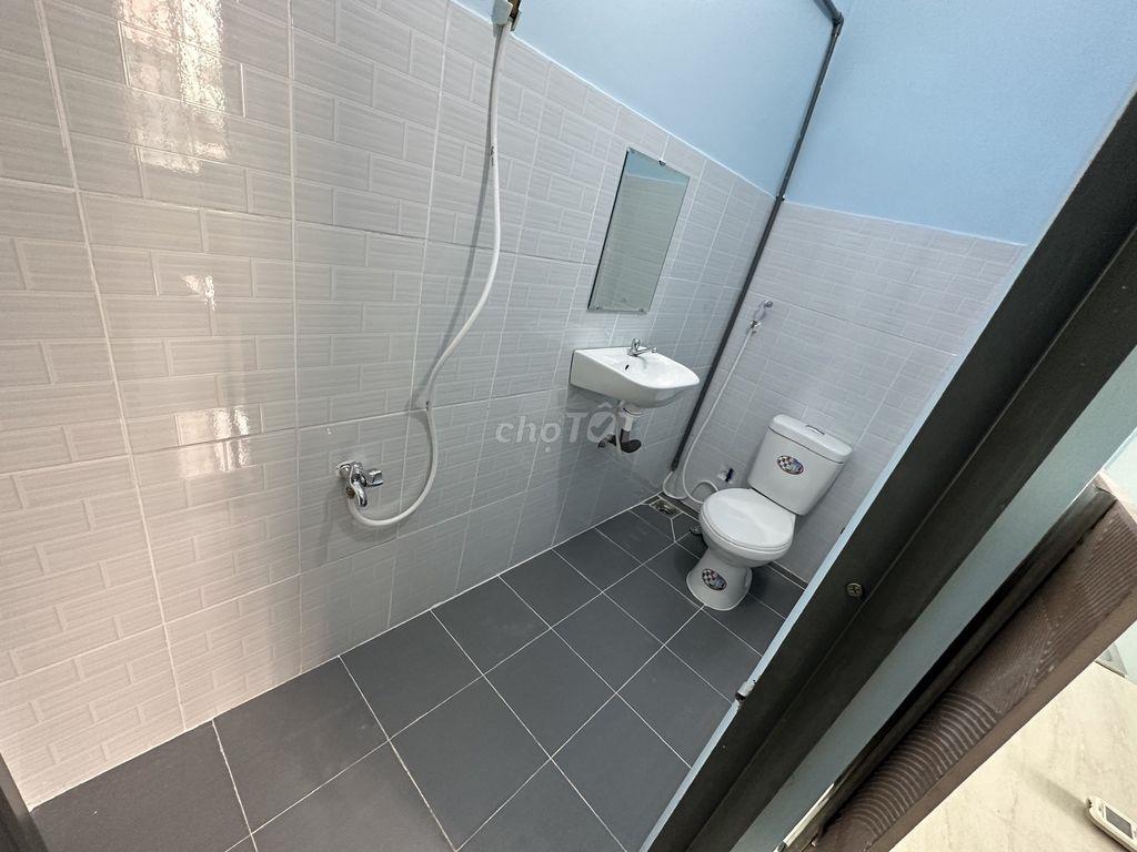 Phòng Bùi Đình Tuý, có BAN CÔNG, full nội thất