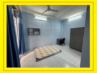 Phòng Nguyên Hồng, tầng trệt, full nội thất