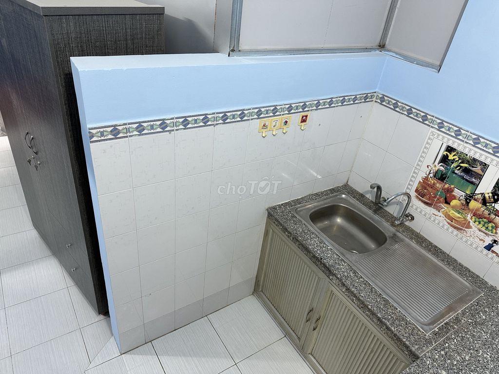 Phòng Bùi Đình Tuý, ngay trệt, full nội thất, gần chợ