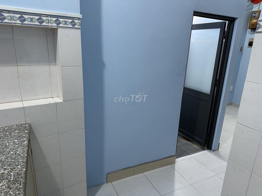 Phòng Bùi Đình Tuý, ngay trệt, full nội thất, gần chợ