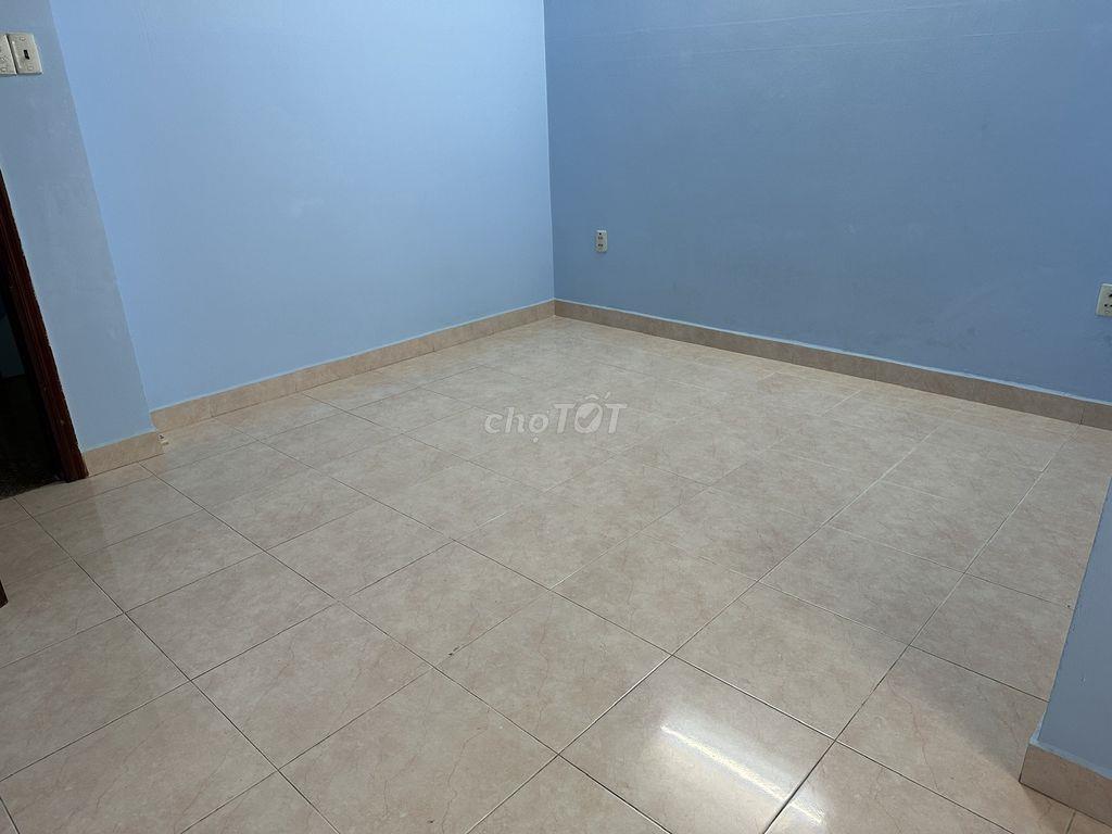 Phòng nhà mặt tiền Bình Lợi, gần ĐH Văn Lang