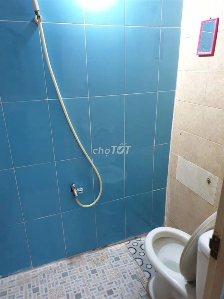 Phòng gần chân cầu Bình Lợi, WC chung 1 phòng khác