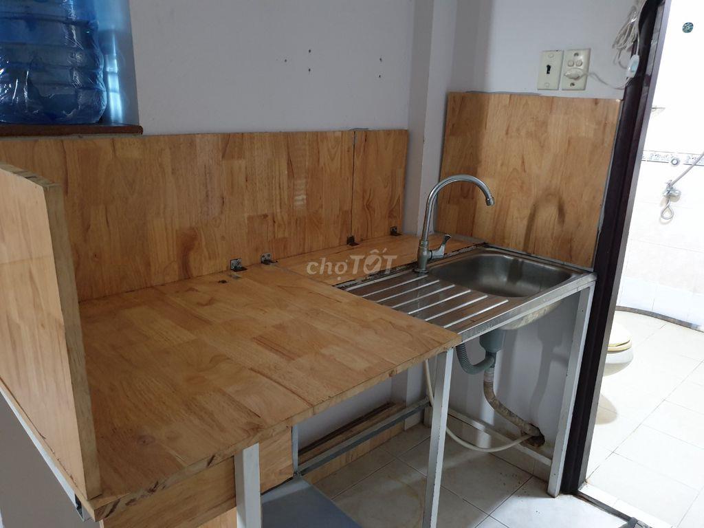 Phòng nhà Biệt thự Bình Lợi, yên tĩnh, gần ĐH Văn Lang