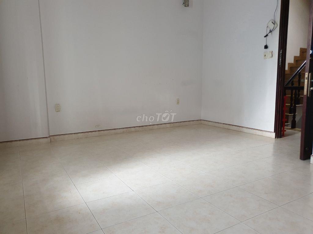 Phòng nhà Biệt thự Bình Lợi, yên tĩnh, gần ĐH Văn Lang