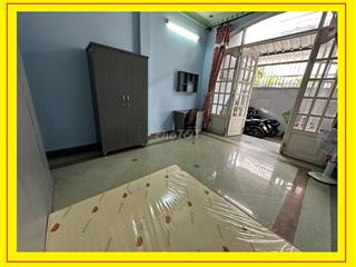 Phòng trong Biệt thự Bình Lợi, gần ĐH Văn Lang, có nội thất