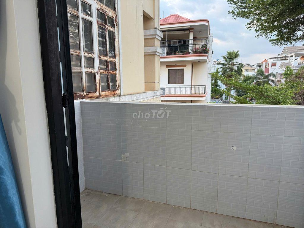 Phòng trong Biệt thự Bình Lợi, có BAN CÔNG, full nội thất