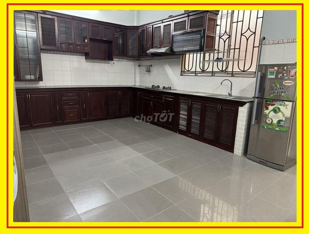 Phòng rộng, trong biệt thự Bình Lợi, full nội thất, ngay tầng trệt