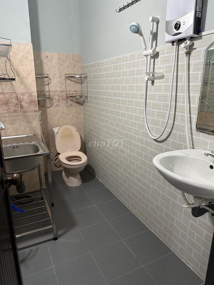 Phòng siu rộng Đặng Thuỳ Trâm, ngay cổng ĐH Văn Lang, full nội thất