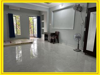 Phòng siu rộng Đặng Thuỳ Trâm, ngay cổng ĐH Văn Lang, full nội thất