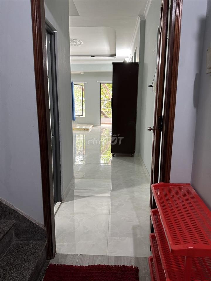 Phòng siu rộng Đặng Thuỳ Trâm, ngay cổng ĐH Văn Lang, full nội thất