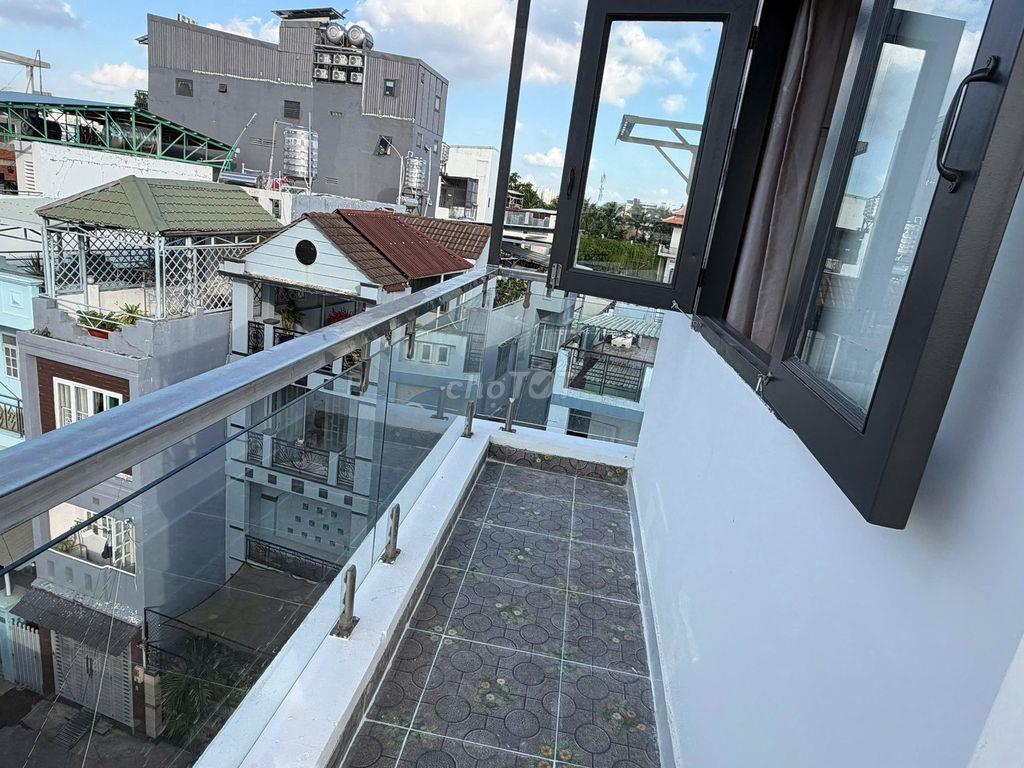 Phòng LQĐịnh, gần ĐH Công Nghiệp, đủ nội thất,có ban công lớn,thoáng