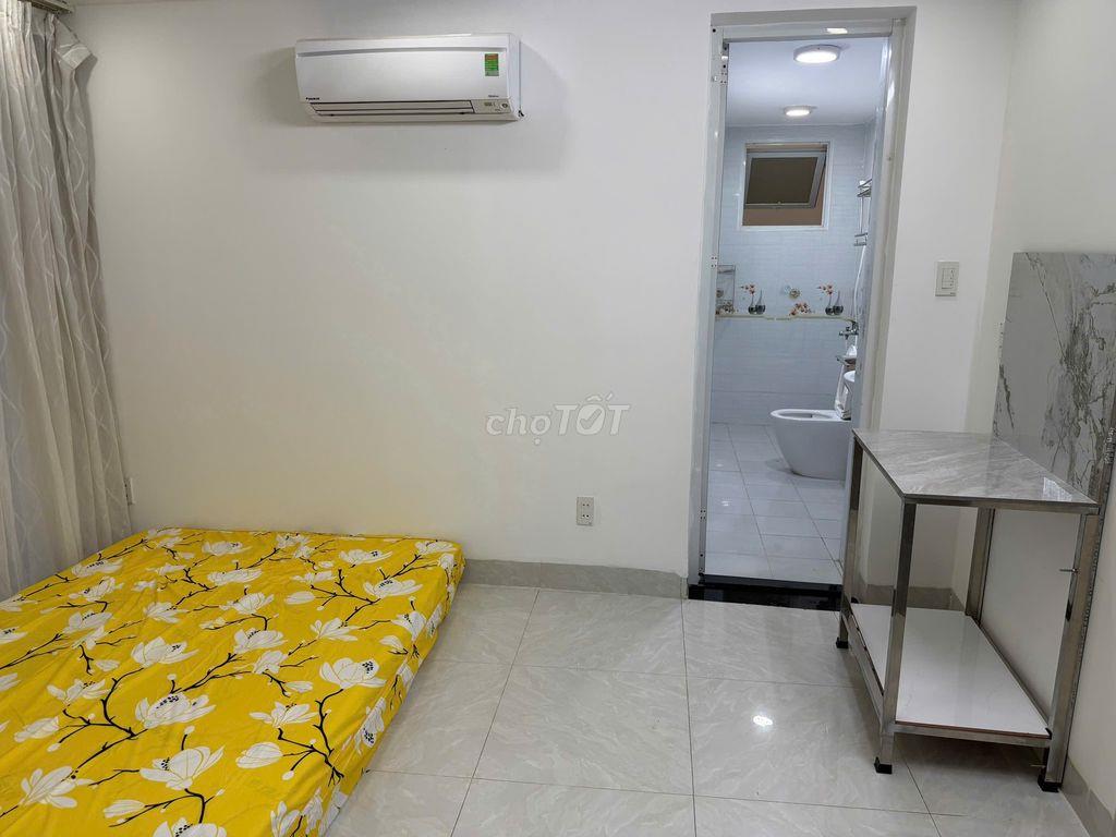 Phòng VIP LÊ QUANG ĐỊNH gần ĐH Công Nghiệp, đẹp, full nội thất