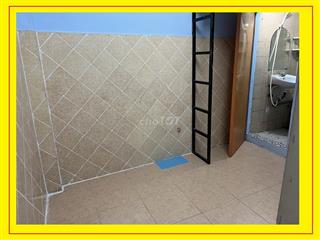 Phòng Nơ Trang Long ngay gần cầu Bình Lợi, WC riêng, giờ giấc tự do