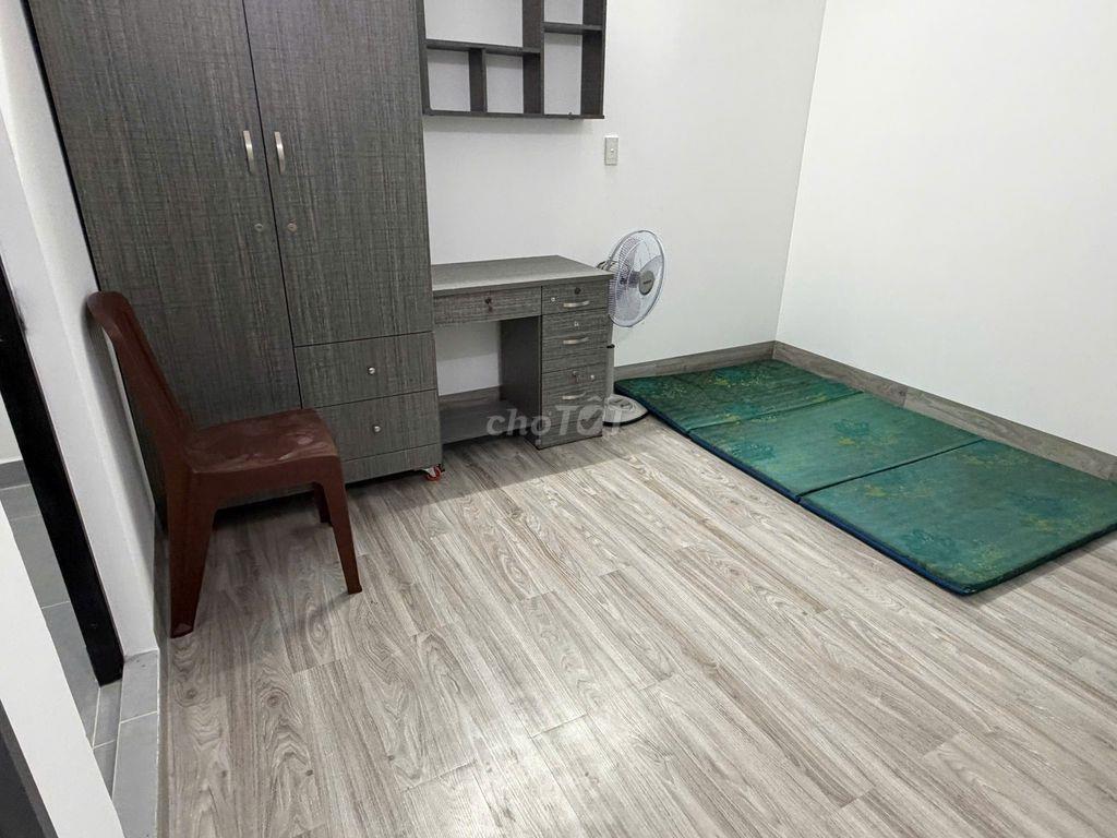 Phòng cho NỮ thuê, trong biệt thự Bình Lợi, full nội thất, có BAN CÔNG