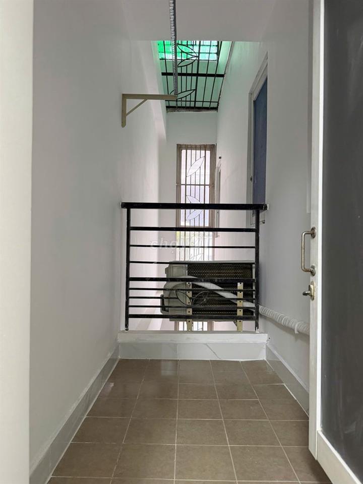Phòng cho 1 NỮ, trong biệt thự Bình Lợi, full nội thất