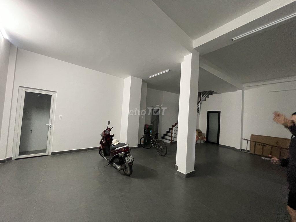 KÝ TÚC XÁ TRUNG TÂM BÌNH THẠNH Ngay ngã tư Hàng Xanh