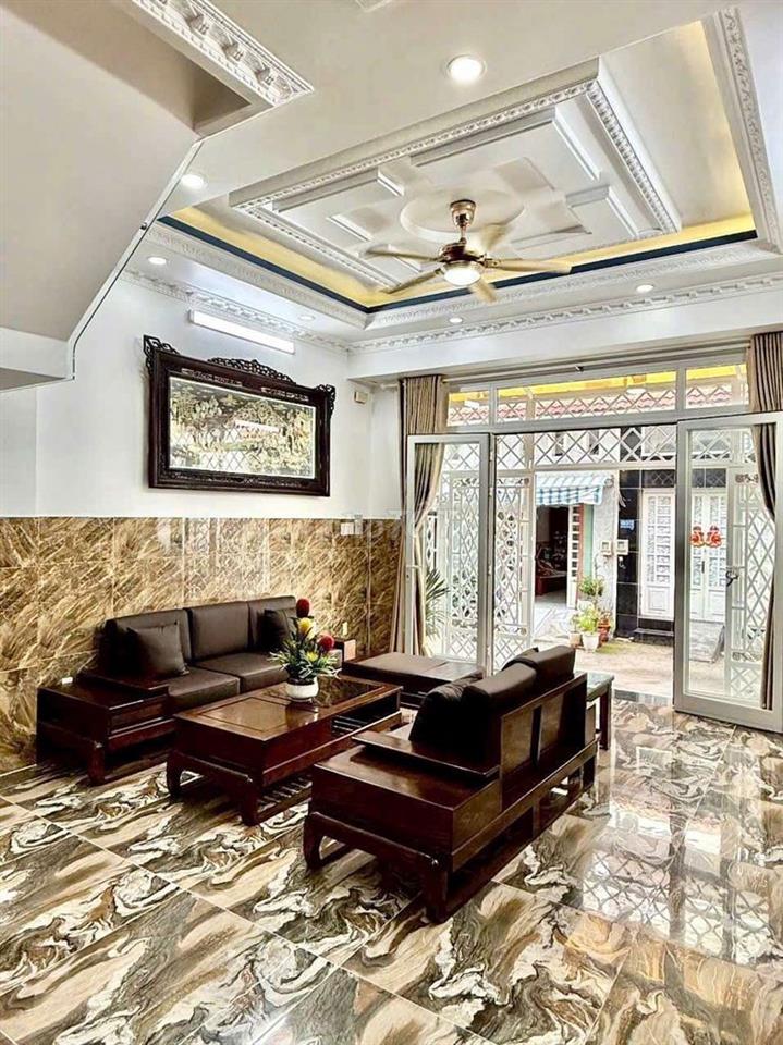 KẸT TIỀN BÁN GẤP.