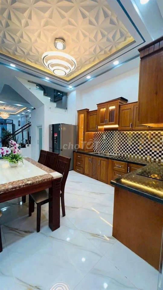 HẺM XE HƠI 1806HTP, TẶNG FULL NỘI THẤT