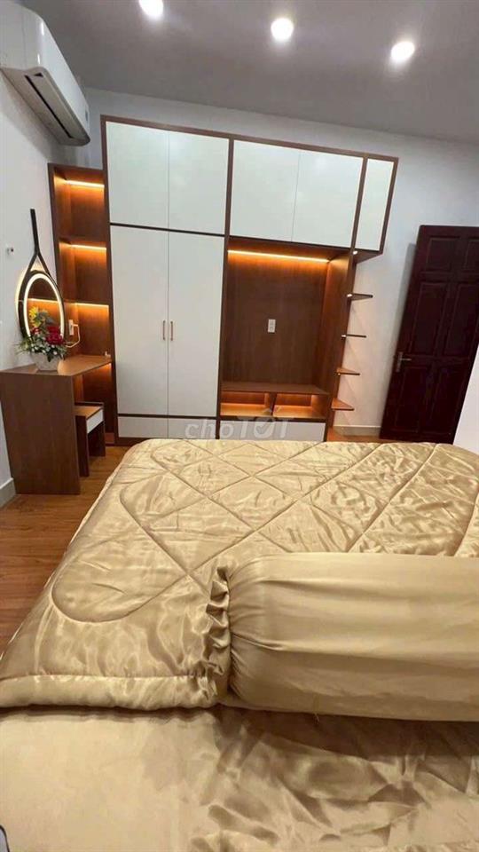 HẺM XE HƠI 1806HTP, TẶNG FULL NỘI THẤT