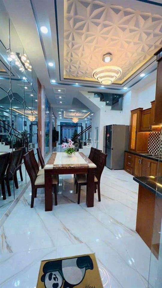 HẺM XE HƠI 1806HTP, TẶNG FULL NỘI THẤT