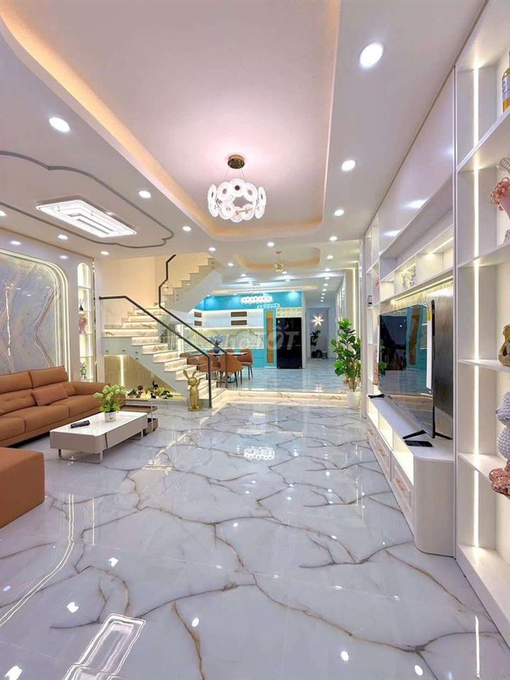 BIỆT THỰ SÂN VƯỜN CẦN BÁN GẤP