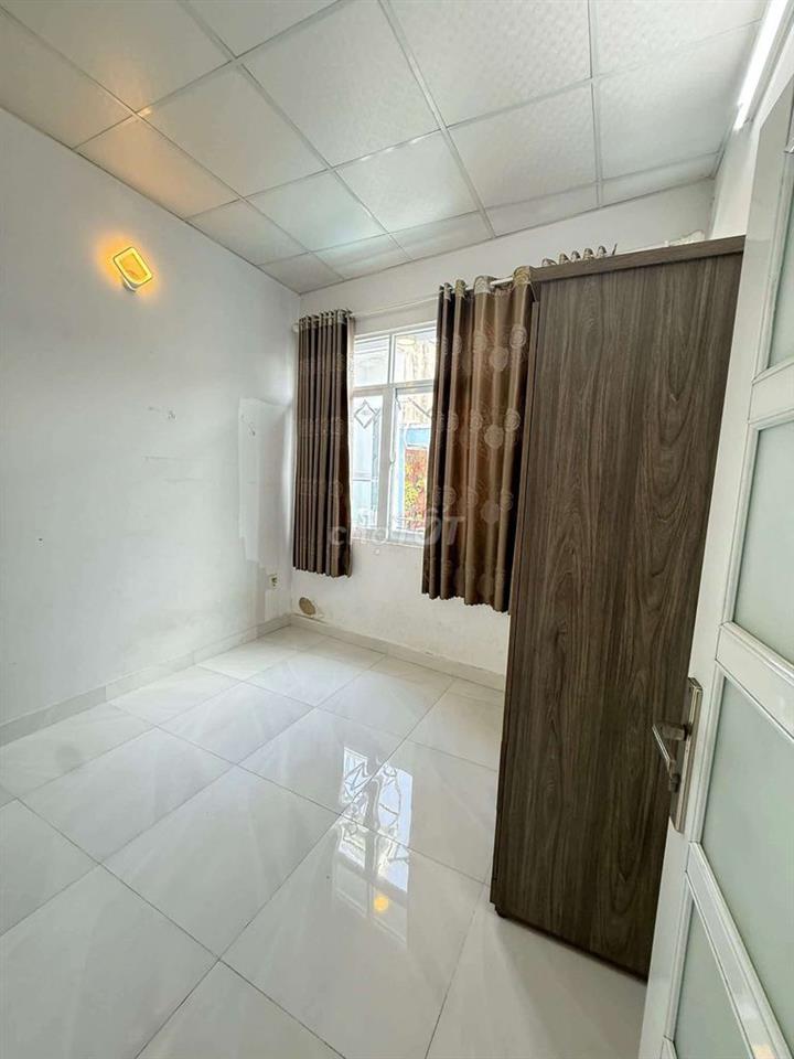 bán nhà Huỳnh Tấn phát quận 7 