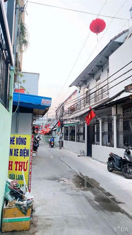bán nhà Huỳnh Tấn phát quận 7 