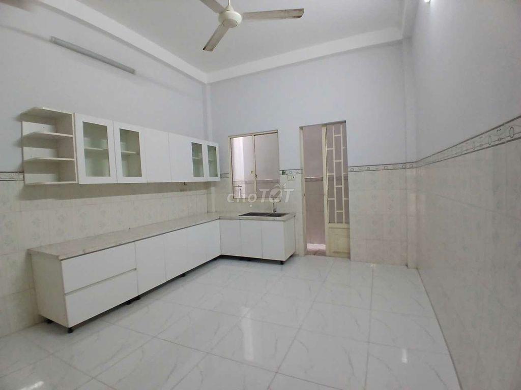 mặt tiền đường phú thuận cần bán gấp 