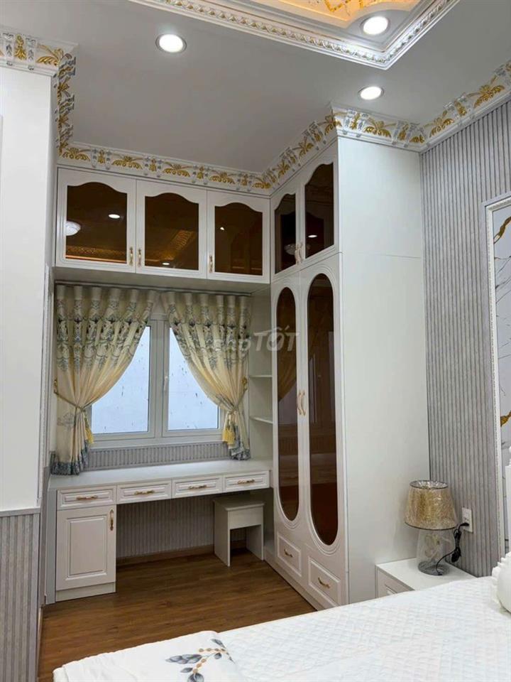 BIỆT THỰ CỔ ĐIỂN ĐƯỜNG ĐÀO TÔNG NGUYÊN 