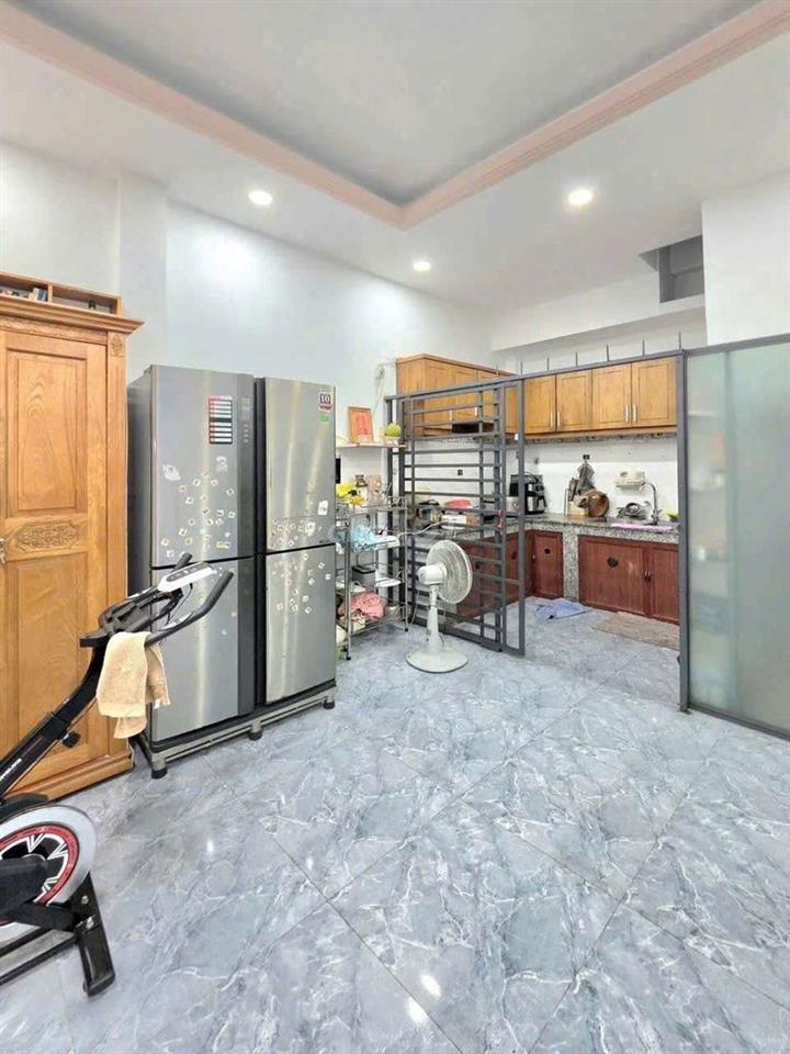 NHÀ DT KHỦNG 5X15 TRỆT LẦU 4PN 