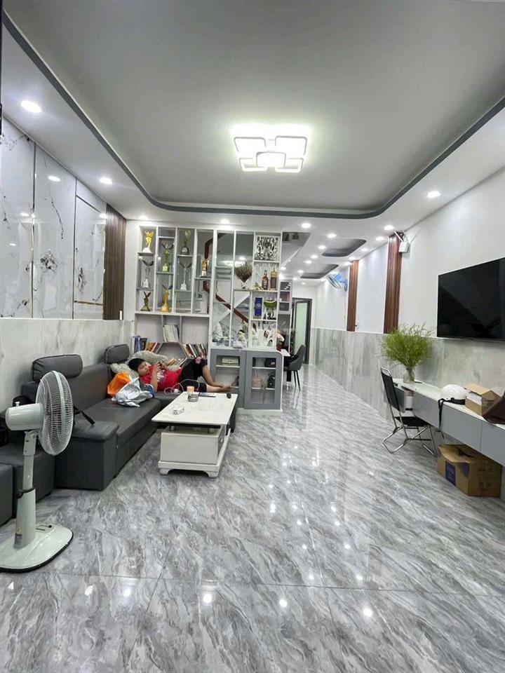 NHÀ DT KHỦNG 5X15 TRỆT LẦU 4PN 